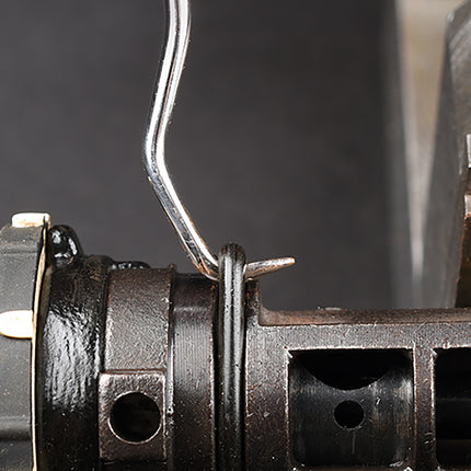 04553000 action shot of pick used on o ring